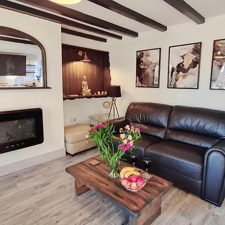 Holiday home Bensons Gem - Cyanacottages Whitby