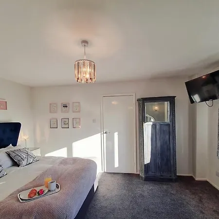 Bensons Gem - Cyanacottages Tatil Evi *