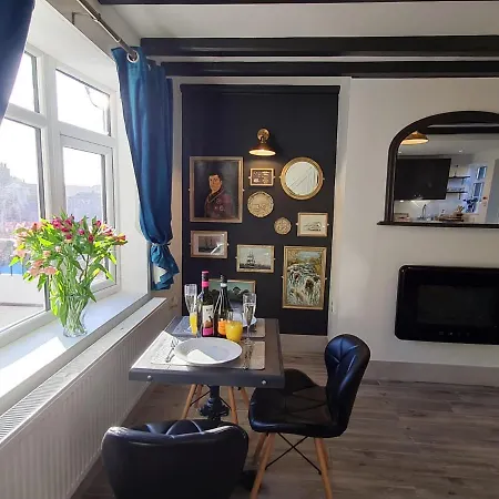 Holiday home Bensons Gem - Cyanacottages Whitby