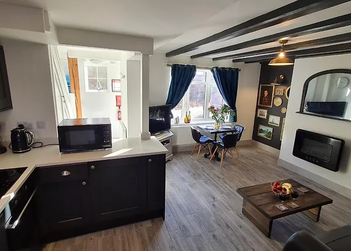 Holiday home Bensons Gem - Cyanacottages Whitby